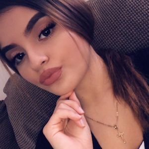 Meet your Posher, Jasmine